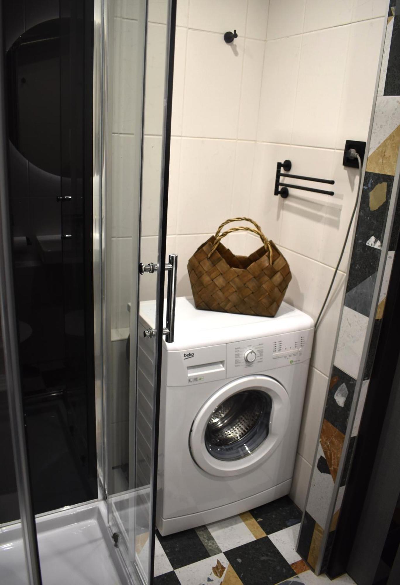 קטוביץ Apartament Mck 100M, Spodek 150M, Nospr מראה חיצוני תמונה
